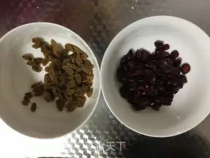 Make The potato raisin cranberry step 1