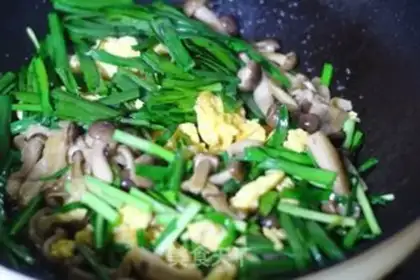 Make Crab-flavored eggs step 8