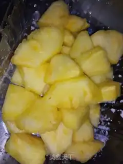 Make Pineappleball oil tofu step 1