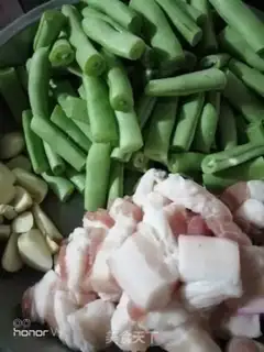Make Five flowers and four beans step 0