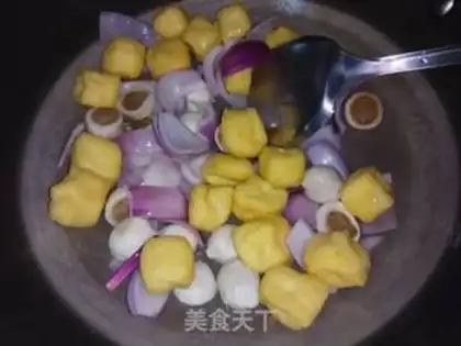 Make Pineappleball oil tofu step 6