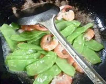 Make Shrimp fried lentils step 3