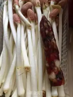 Make Peanut bud and sausage step 0