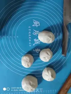 Make Strawberry roll step 2