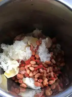 Make Pumpkin peanuts and snow chicken soup step 4