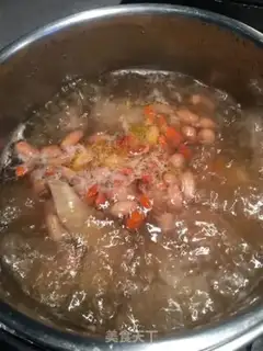 Make Pumpkin peanuts and snow chicken soup step 6