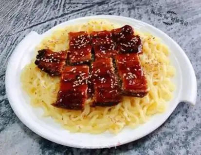 Make Eel noodles step 5