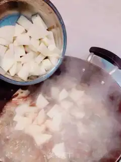 Make Red-burned potato ribs step 10