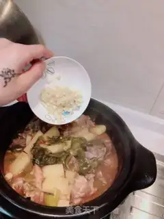 Make Red-burned potato ribs step 12