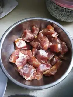 Make Pineapple makes fried bones step 1