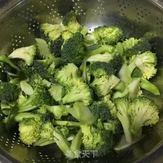 Make Garlic broccoli step 0