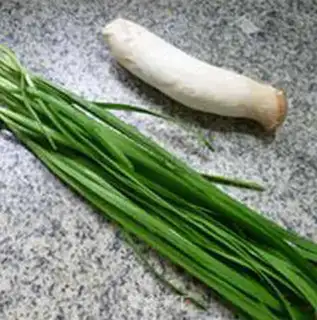 Make Shrimp-skinned apricot mushroom step 0