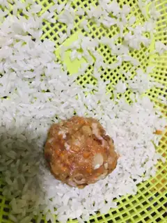 Make The rice meatballs step 5