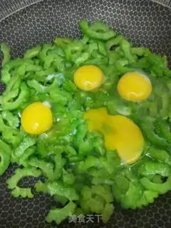 Make ♪ The bitter melons ♪ step 3