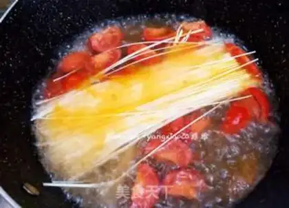 Make Tomato noodle step 4