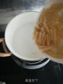 Make Ham tomato pasta step 2