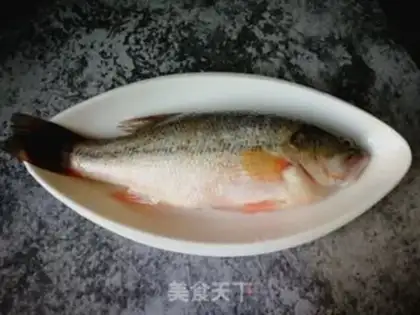 Make Garlic spicy sauce for bass step 0