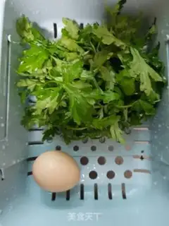 Make Egg soup step 0