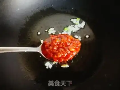 Make Garlic spicy sauce for bass step 7