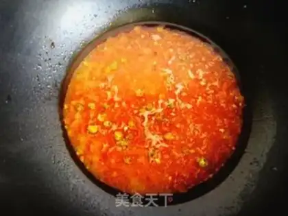 Make Garlic spicy sauce for bass step 10