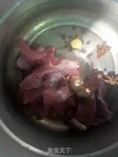 Make Homemade meat pine step 1