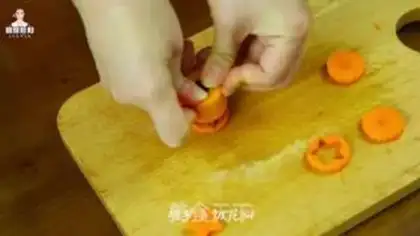 Make Korean beef roll sprouts step 5