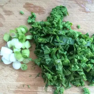 Make The sprouts and the wheat noodles step 4