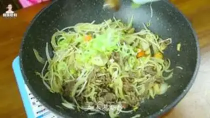 Make Korean beef roll sprouts step 12