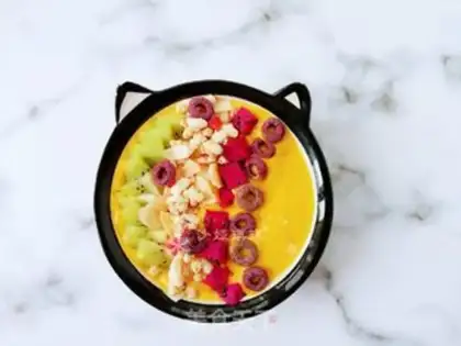 Make A mango milkshake step 4