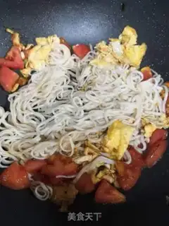 Make Tomato egg noodles step 6