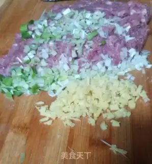 Make The radish meatball soup step 1