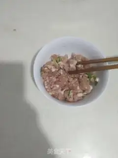 Make Spinach meatballs, cat ears step 2