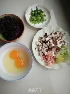 Make Powder rice for mushroom eggs step 0