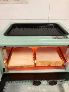 Make Vegetable sandwich step 2
