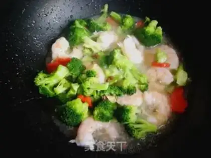 Make Carrot crayfish step 11