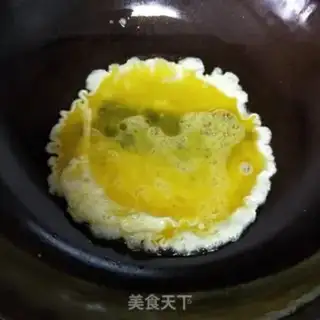 Make Fried eggs step 4