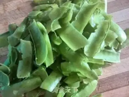 Make Pea-skin, broad sausage step 0