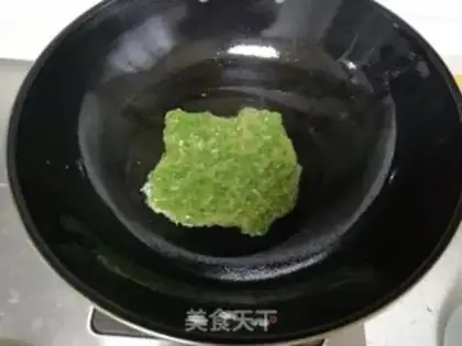 Make Wild onion fried eggs step 5