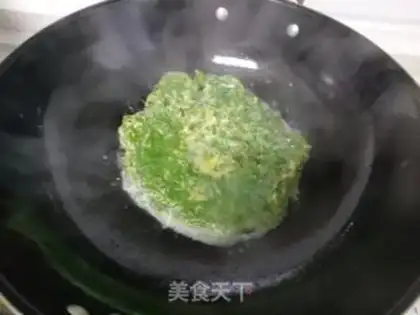 Make Wild onion fried eggs step 7