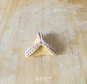 Make Creative Sugar Triangle step 5