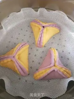 Make Creative Sugar Triangle step 10