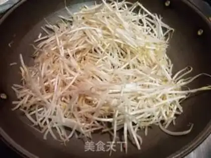 Make Green bean sprouts step 2