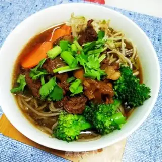 Make Red beef noodles step 7