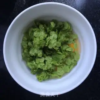 Make Scrambled eggs step 2