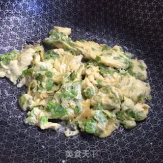 Make Scrambled eggs step 5