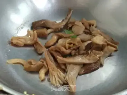 Make White mushrooms step 6