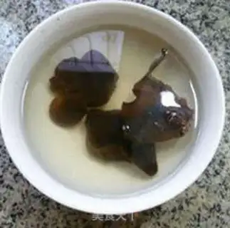Make Frozen eggs step 1