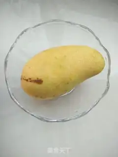 Make Mango yogurt nuts step 1