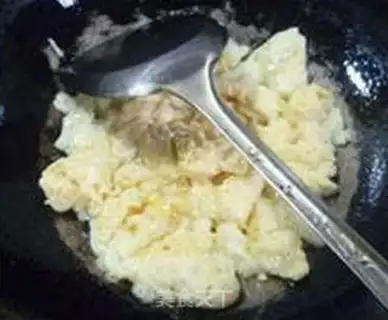 Make Scrambled eggs step 4