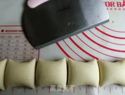 Make Potato buns step 6